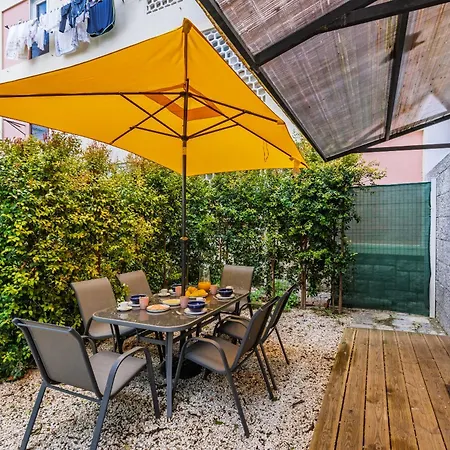 Apartment Terrace *