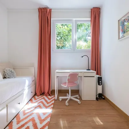 Terrace Apartment *